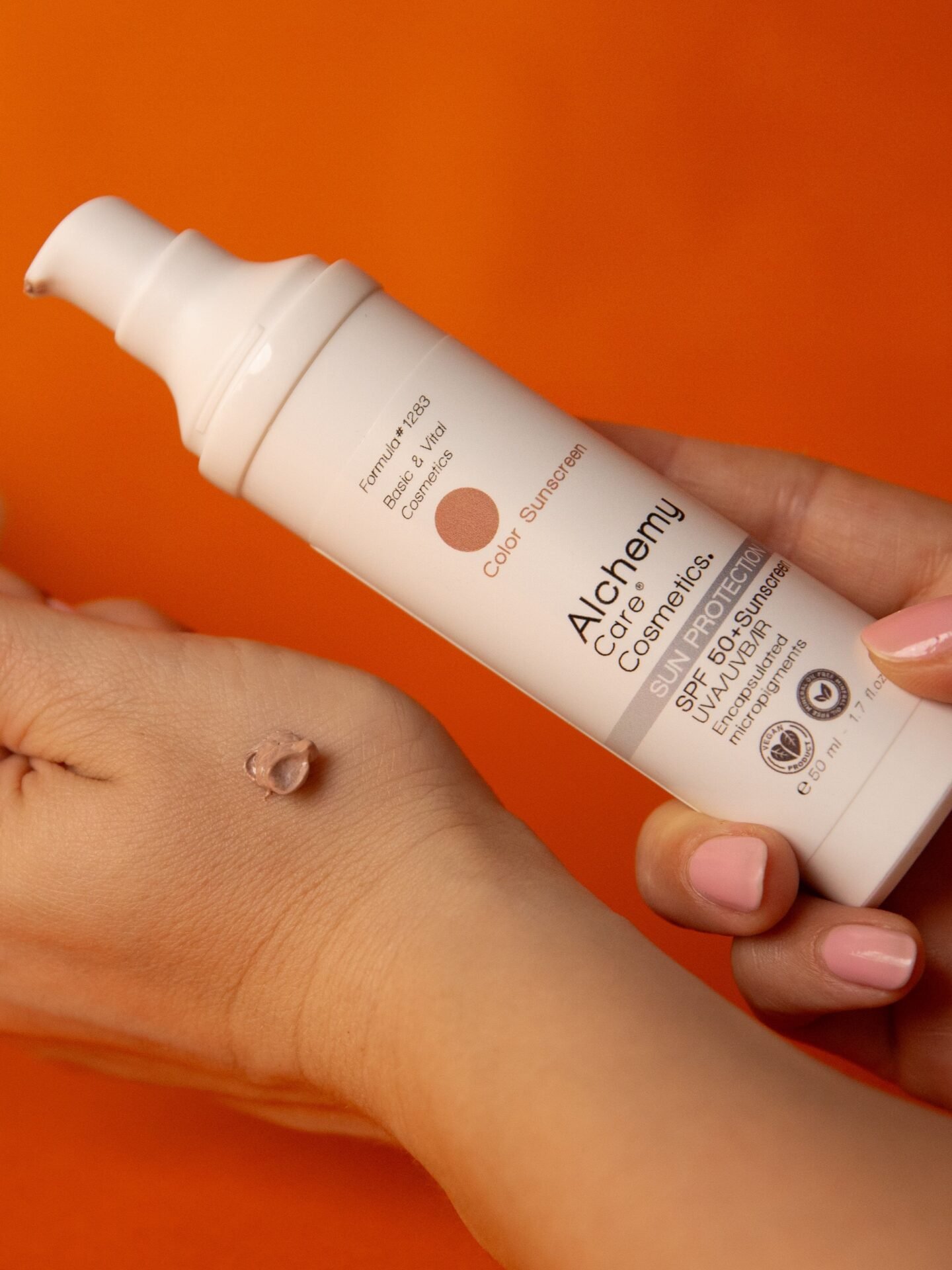SUN PROTECTION COLOR <br>SPF 50+ image 2